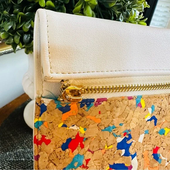 SONDRA ROBERTS SQUARED CLUTCH BAG W/ ZIPPER CORK PAINTED 9”H - 11”W GOOD COND - Picture 8 of 10
